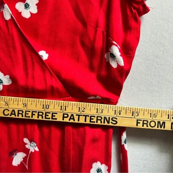Bardot red floral faux wrap belted short sleeve dress Sz S - Picture 9 of 11